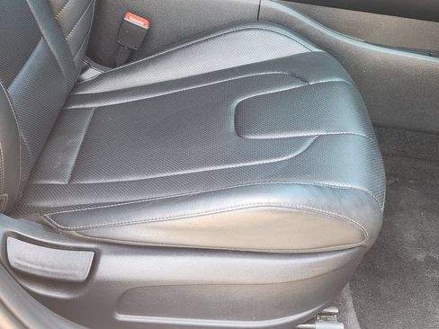 Used 2024 Hyundai Elantra Limited FWD image 28
