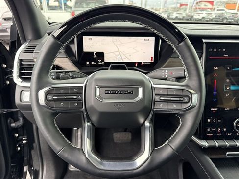 Used 2025 GMC Acadia Denali w/ Super Cruise Package image 18