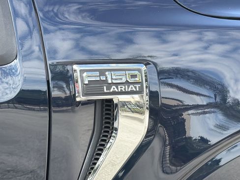 Certified 2023 Ford F150 Lariat w/ FX4 Off-Road Package AWD/4WD image 8