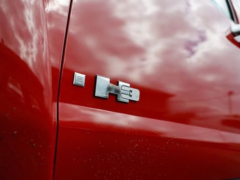 Used 2006 HUMMER H3 4dr 4WD SUV image 38