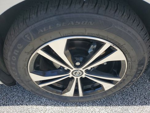 Used 2022 Nissan Sentra SV w/ Trunk Package image 6