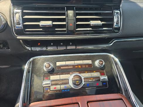 Used 2023 Lincoln Navigator L Reserve AWD/4WD image 22