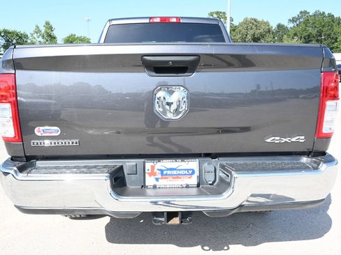 Used 2024 RAM 2500 Big Horn AWD/4WD image 3