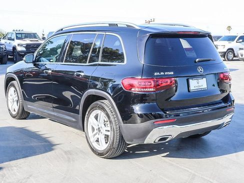 Used 2023 Mercedes-Benz GLB 250 4MATIC image 7