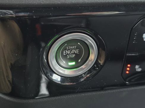 Used 2022 GMC Sierra 1500 Elevation w/ LPO, Elevation Black Package image 23