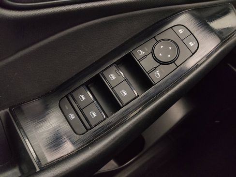 Used 2024 Nissan Rogue S AWD/4WD image 27
