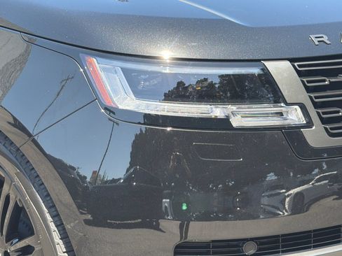 Certified 2023 Land Rover Range Rover SE AWD/4WD image 12