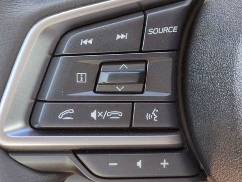 Used 2025 Subaru Outback Premium AWD/4WD image 20