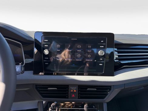 New 2026 Volkswagen Jetta SE image 17