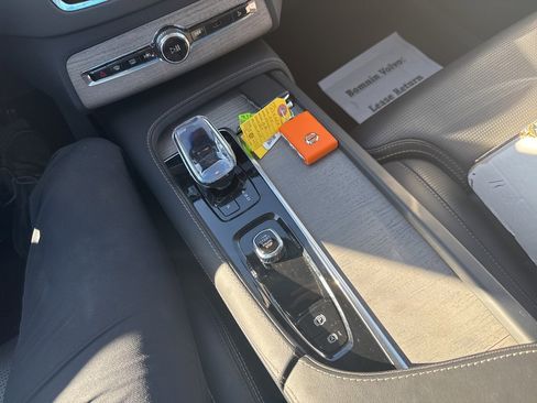 Certified 2023 Volvo XC60 B5 Plus w/ Protection Package Premier image 29