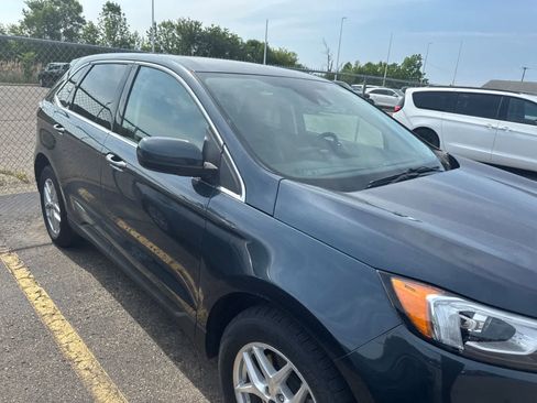 Used 2022 Ford Edge SEL w/ Convenience Package AWD/4WD image 8