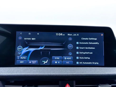 Certified 2022 Kia EV6 Light RWD image 22