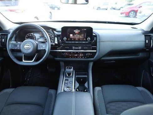 Certified 2025 Nissan Pathfinder SV w/ SV Premium Package AWD/4WD image 26