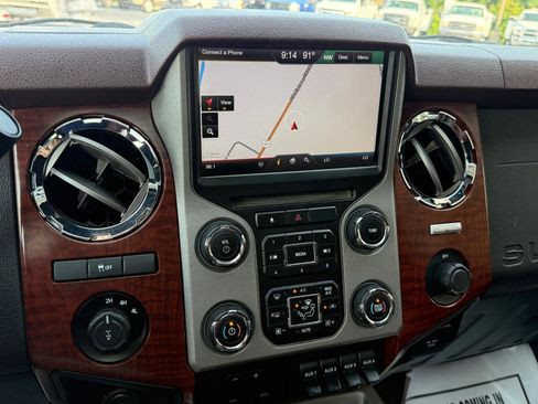 Used 2014 Ford F250 King Ranch w/ Snow Plow Prep Package AWD/4WD image 22