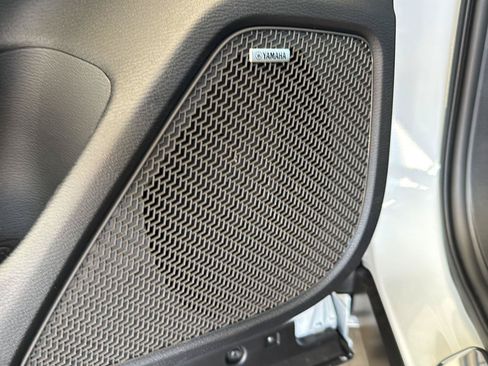 New 2026 Mitsubishi Outlander SEL FWD image 31