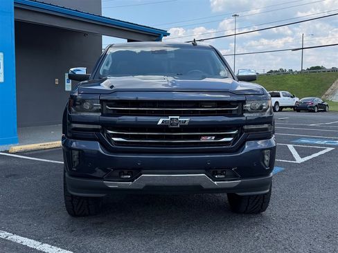 Used 2018 Chevrolet Silverado 1500 LTZ Z71 w/ Centennial Edition AWD/4WD image 8