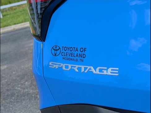 Used 2026 Kia Sportage EX w/ EX Panorama Roof Package FWD image 8