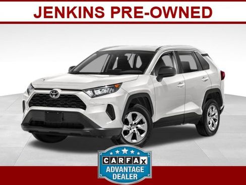 Used 2019 Toyota RAV4 LE w/ Carpet Mat Package FWD image 1