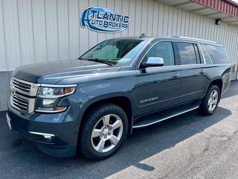 Used 2020 Chevrolet Suburban Premier AWD/4WD image 1