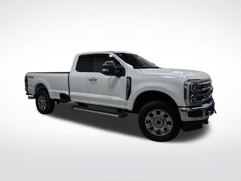 Used 2024 Ford F350 Lariat w/ Chrome Package image 45