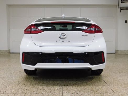 Used 2018 Hyundai Ioniq Limited FWD image 7