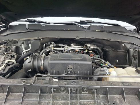 Used 2022 Ford Explorer XLT w/ Equipment Group 202A AWD/4WD image 30