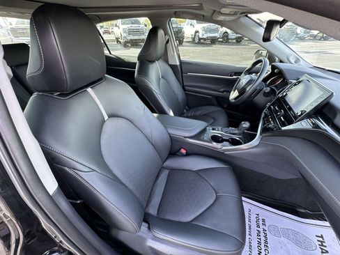 Used 2024 Toyota Camry XSE w/ Navigation Package image 25
