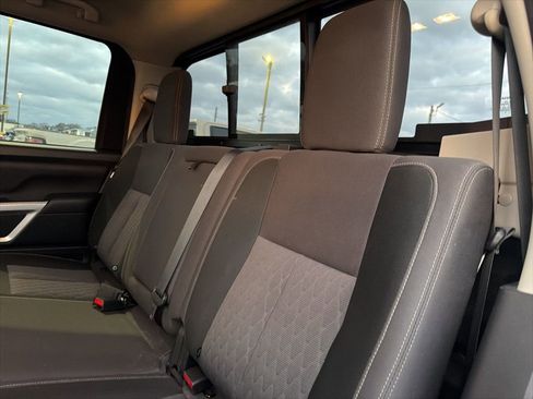 Used 2021 Nissan Titan SV w/ Accessory Utility Package image 12
