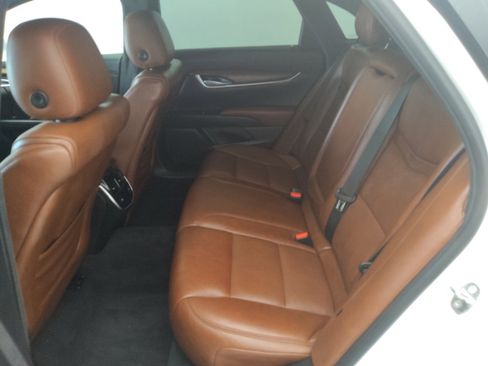 Used 2016 Cadillac XTS Luxury FWD image 18