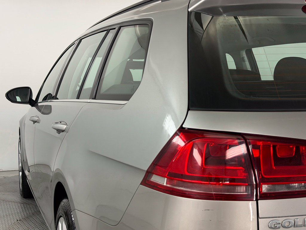 Used 2015 Volkswagen Golf TDI S FWD image 58