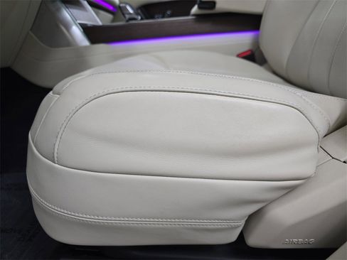 Used 2024 Land Rover Range Rover SE image 31