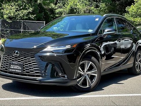 Used 2023 Lexus RX 350 Premium w/ Accessory Package AWD/4WD image 3