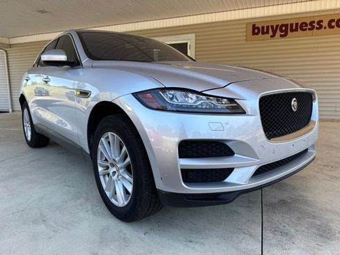 Used 2017 Jaguar F-PACE Prestige AWD/4WD image 2