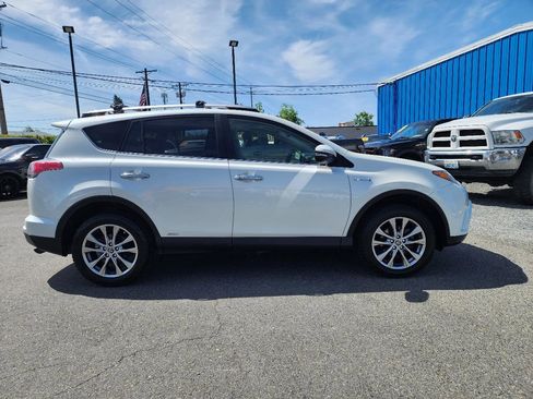 Used 2017 Toyota RAV4 Limited w/ All Weather Liner Package AWD/4WD image 5