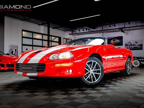 Used 2002 Chevrolet Camaro Z28 w/ SS Performance/Appearance Pkg image 35