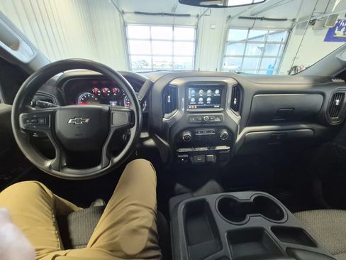 Used 2019 Chevrolet Silverado 1500 Custom Trail Boss w/ Custom Convenience Package AWD/4WD image 22