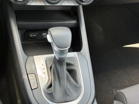 Used 2022 Kia Forte LXS w/ LXS Technology Package FWD image 28