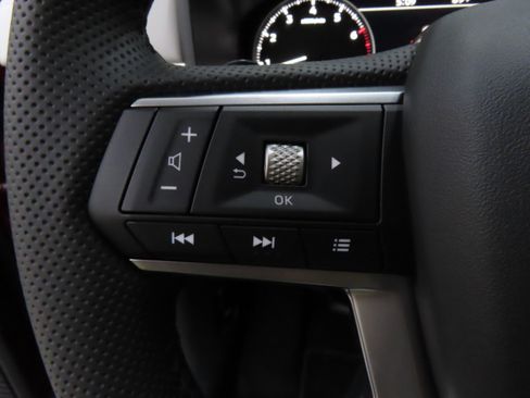 New 2025 Mitsubishi Outlander SE image 12