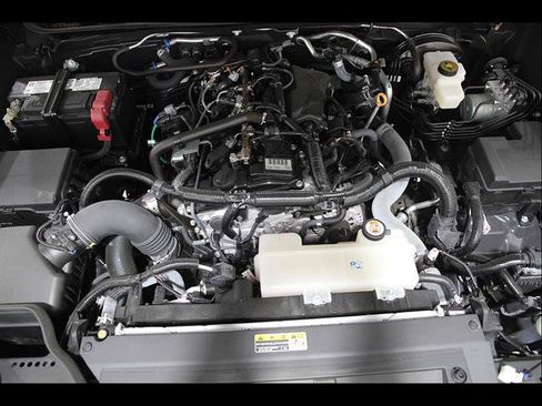 Used 2024 Toyota Tacoma TRD Sport w/ TRD Sport Upgrade Package AWD/4WD image 21