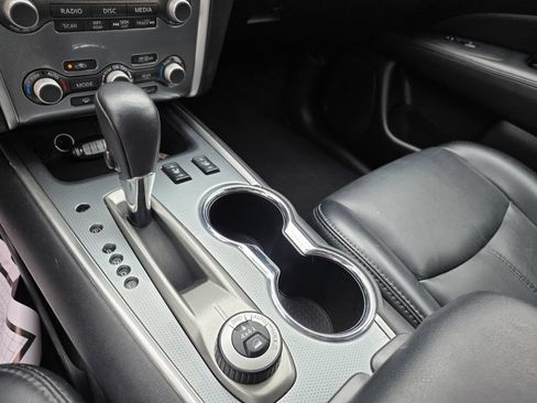 Used 2019 Nissan Pathfinder SL AWD/4WD image 14