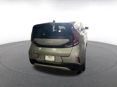 Used 2025 Kia Soul LX w/ LX Technology Package image 15