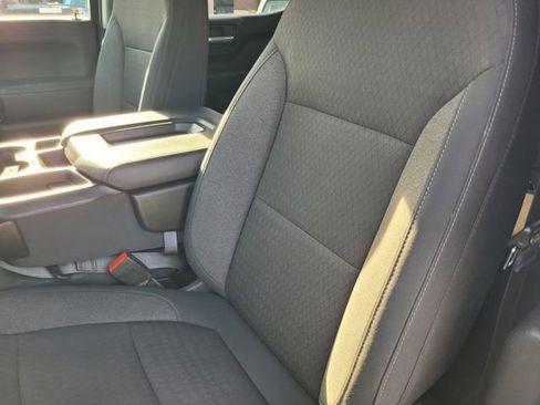 Used 2021 Chevrolet Silverado 1500 LT w/ Convenience Package II image 11