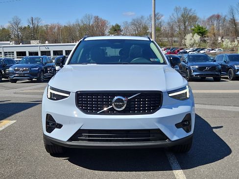 New 2026 Volvo XC40 B5 Plus w/ Climate Package AWD/4WD image 2