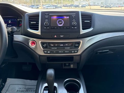 Used 2019 Honda Pilot LX image 17