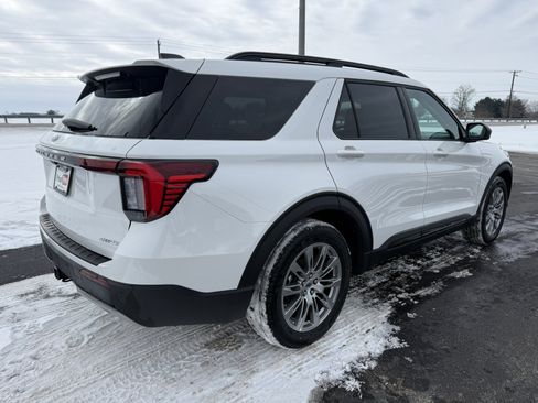 New 2026 Ford Explorer Active w/ Active Comfort Package AWD/4WD image 5