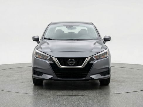 Used 2025 Nissan Versa SV FWD image 2