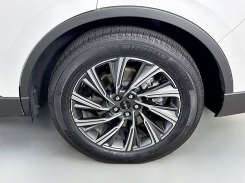 Certified 2025 Lincoln Aviator 2WD w/ Equipment Group 101A image 38