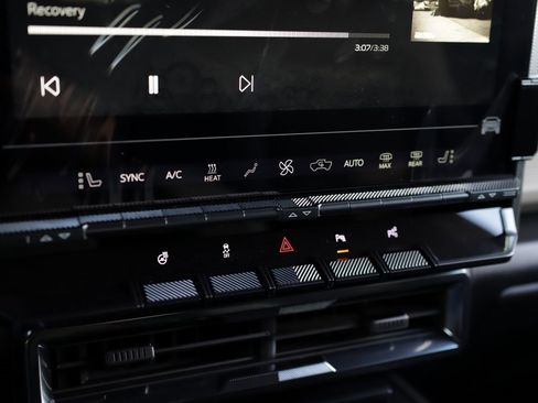 New 2026 GMC Hummer EV SUV image 18