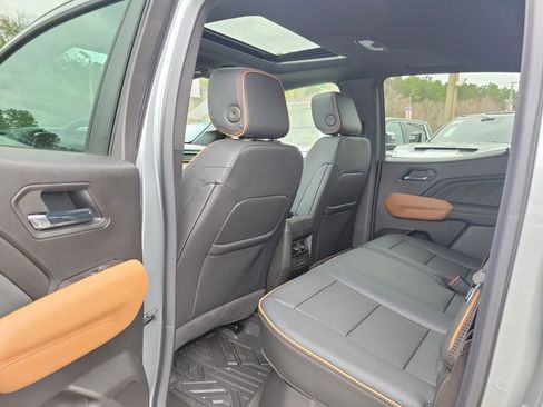 New 2026 GMC Canyon AT4 w/ Technology Plus Package image 9