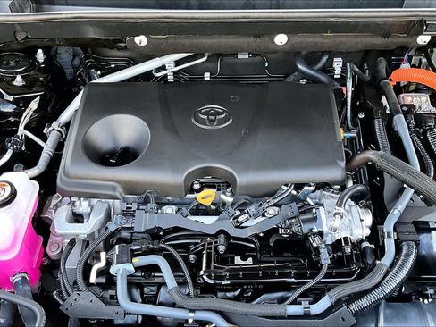 Used 2024 Toyota RAV4 SE AWD/4WD image 36